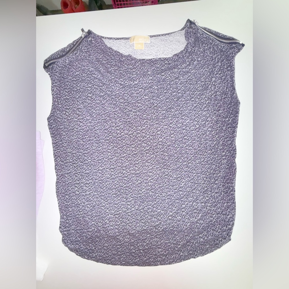 Michael kors grey leopard shirt 1X